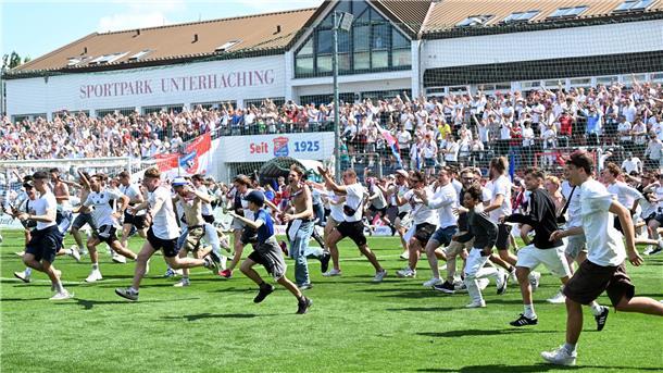 Hansa scheitert mit Beschwerde - Nachholspiel angesetzt Der Sportpark Unterhaching war für das Rostock-Spiel gesperrt.