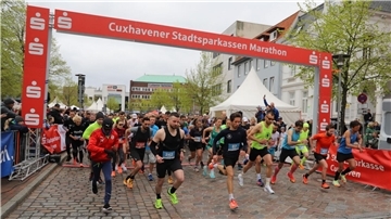 Der Start zum 17. Cuxhaven-Marathon
