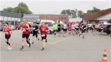 Der Start zum Wremer Deichlauf 2025 - auch im 37. Jahr eine gelungene Veranstaltung.