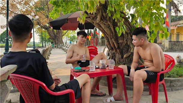 Wie im Backofen: Rekord-Hitzewelle von Thailand bis Vietnam Der Süden Vietnams klagt über die längste Hitzewelle seit 30 Jahren.