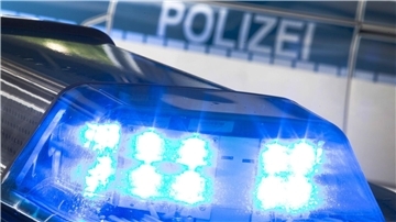 Der tatverdächtige Jugendliche hatte am Mittwoch kurz vor Mitternacht die Einsatzkräfte alarmiert.