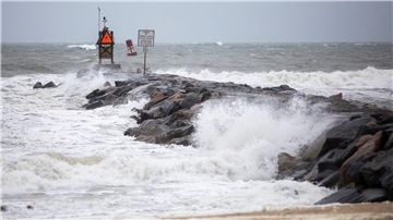 Der Tropensturm „Ophelia“ soll den US-Bundesstaat Virginia später am Samstag erreichen.