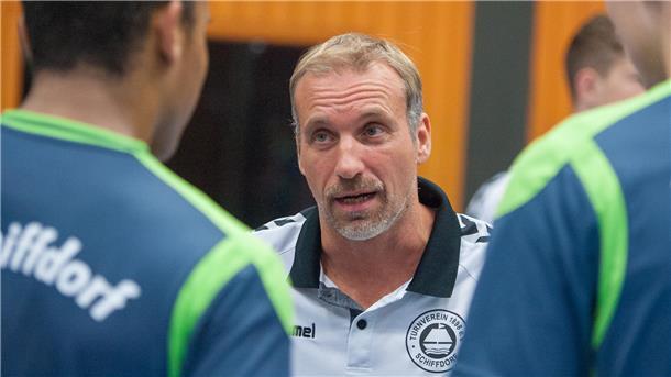 Trainer  Michael Bollhöfer.
