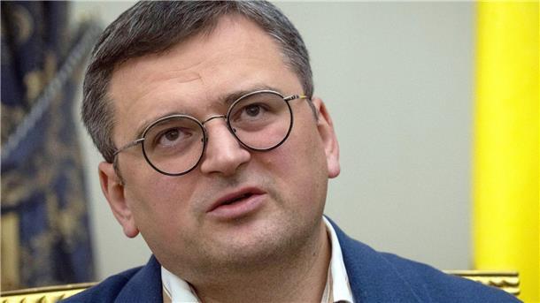 Kieg gegen die Ukraine: So ist die Lage Der ukrainische Außenminister Dmytro Kuleba bemängelt den schleppende Nachschub an Artilleriemunition (Archivbild).