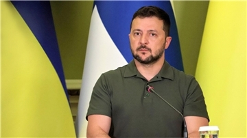 Der ukrainische Präsident Wolodymyr Selenskyj drängt zur Eile für einen Einsatz der Kampfjets vom Typ F-16 gegen die russische Aggression.