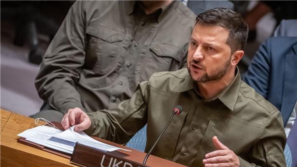 Der ukrainische Präsident Wolodymyr Selenskyj spricht im UN-Sicherheitsrat.