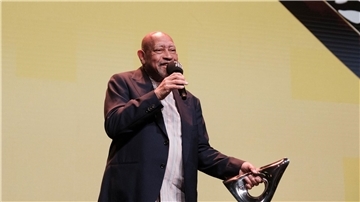 Der US-amerikanische Pianist Kenny Barron hat den Deutschen Jazzpreis 2024 gewonnen.