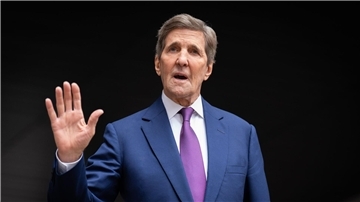 Der US-Klimabeauftragte John Kerry ist zu Besuch in Peking.