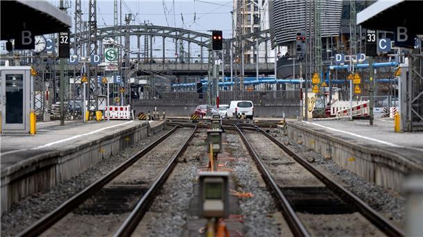 GDL-Chef Weselsky: Kein Grund für Rückkehr zu Verhandlungen Der verwaiste Münchner Hauptbahnhof.