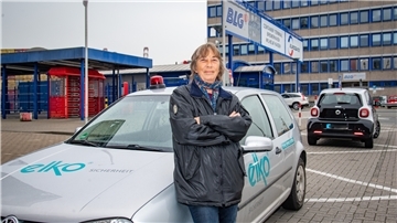 Der Wach- und Sicherheitsdienst Elko verliert seinen Auftrag im Hafen. Angelika Jacke ist die Betriebsratsvorsitzende.