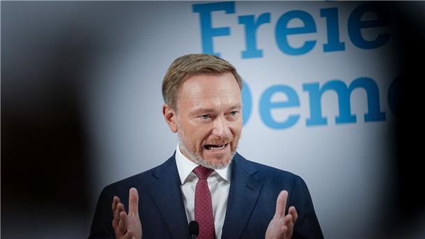 Der Wahlausgang in Niedersachsen stellt aus Sicht des FDP-Vorsitzenden Christian Lindner ein Problem für die gesamte Ampel-Koalition in Berlin dar.
