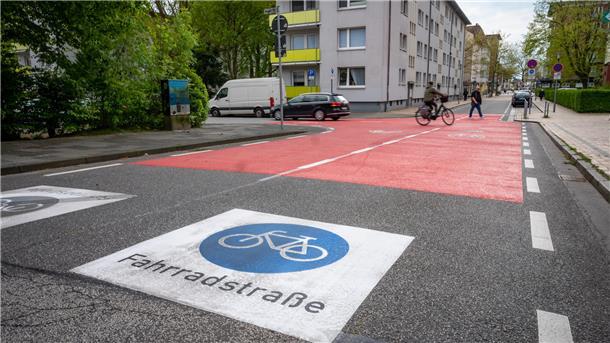 Der Weg in eine klimaneutrale Zukunft - In Bremerhaven macht die Prager Straße den Anfang und wird zur Fahrradstraße umgestaltet.