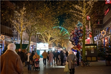 Der Weihnachtsmarkt 2022 entlang der Fußgängerzone startet wieder.