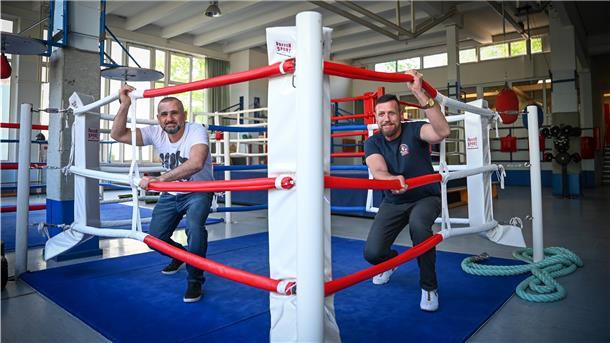 Der Weser-Boxring startet wieder nach der Corona-Krise. Rechts: Marco Blome, 1. Vorsitzender und Mohamed Zaher, 2. Vorsitzender.
