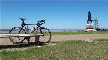 Der Weserradweg führt unter anderem durch die Wesermarsch, Bremerhaven und das Cuxland. Er wurde erneut zum schönsten Radweg Deutschlands gekürt.