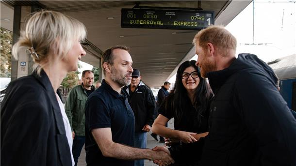 Überraschungsreise: Harry besucht Veteranen in Kiew Der zweite Besuch in der Ukraine in nur wenigen Monaten: Prinz Harry besucht Kiew.
