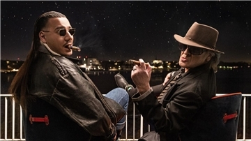 Deutsch-Rapper Apache 207 (l) und Udo Lindenberg haben erstmals miteinander einen Song aufgenommen.