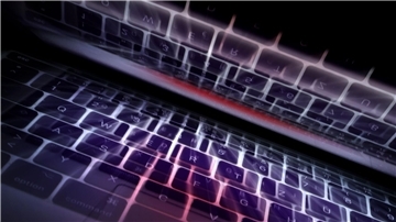 Deutsche Firmen gehen von mehr   Cyberattacken und Datenklau aus.