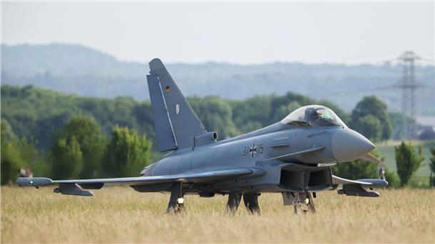 Deutschland verstärkt seine Beteiligung am Schutz der Nato-Ostgrenze. (Archivbild)