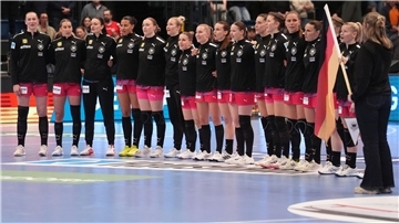 Handballerinnen verlieren WM-Test gegen die Niederlande Deutschlands Handballerinnen haben das erste von zwei Länderspielen gegen die Niederlande verloren.
