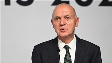 DFB-Präsident Bernd Neuendorf sitzt im Entscheidergremium des Weltverbands FIFA.