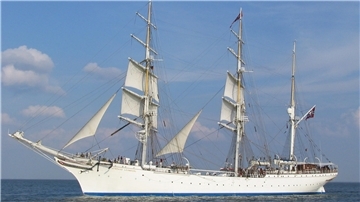 Die 1914 erbaute „Statsraad Lehmkuhl“ ist nun mit Hightech unterwegs.