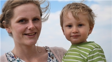 Die 24-jährige Marie Stindt ist Mutter des zweijährigen Fabian. Mitten in der Corona-Krise kommt jetzt das zweite Kind.