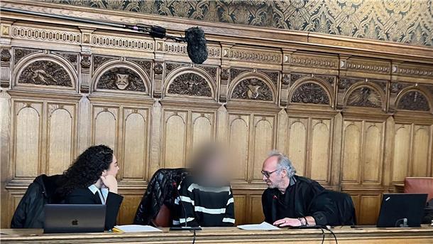 Mutmaßliche Millionen-Diebin entschuldigt sich Die 32 Jahre alte Angeklagte soll mehr als acht Millionen Euro aus den Räumen eines Geldtransportunternehmens in Bremen gestohlen haben - bald könnte vor dem Landgericht Bremen das Urteil gesprochen werden.