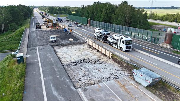 Fotos von der A27-Brücke Wulsdorf: So laufen die Vorbereitungen für den Abriss Die A27-Brücke bei Wulsdorf wird wird vor dem Abriss von beiden Seiten freigelegt.