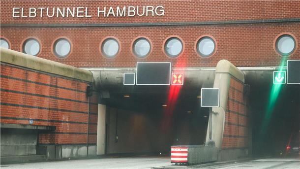 Die A7 und der Elbtunnel werden am Wochenende in Richtung Süden voll gesperrt. (Archivbild)