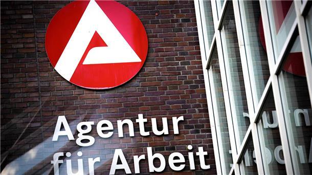 Zahl der Arbeitslosen in Niedersachsen geht leicht zurück Die Agenturen für Arbeiten zählten im November etwas weniger Arbeitslose. (Archivbild)