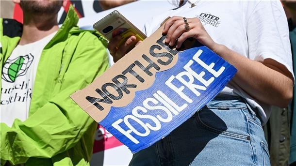 Fridays For Future plant Protestcamp auf Borkum Die Aktivisten kritisieren die geplanten Gasbohrungen in der Nordsee vor Borkum.