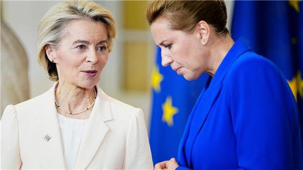 Die aktuelle Situation ist nach Ansicht von Dänemarks Ministerpräsidentin Mette Frederiksen die schwierigste und gefährlichste seit Ende des Zweiten Weltkriegs.