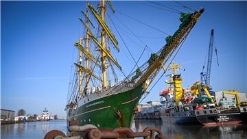 Die „Alexander von Humboldt II“ ist Donnerstagvormittag nach Bremerhaven zurückgekehrt. Die Bark hat ihren Liegeplatz im Neuen Hafen angesteuert und dort festgemacht.