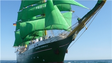 Das Segelschulschiff „Alexander von Humboldt II“ kehrt am Freitag nach einem langen Törn wieder nach Bremerhaven zurück. Allerdings nur für einen Kurzbesuch.