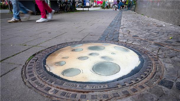 Die Alte Bürger wird wieder zum Kunstraum- Artspace. "Kanalarbeiten in der Alten...
