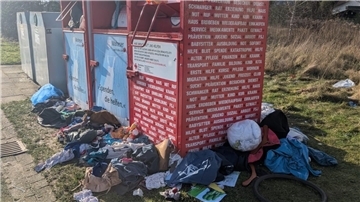 Die Altkleidercontainer in der Kuckuckstraße in Stotel werden aufgrund missbräuchlicher Nutzung entfernt.