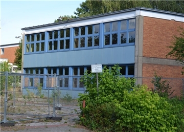 Abbruchreife Gauß-Schulen am Lühnenfeld in Zeven
