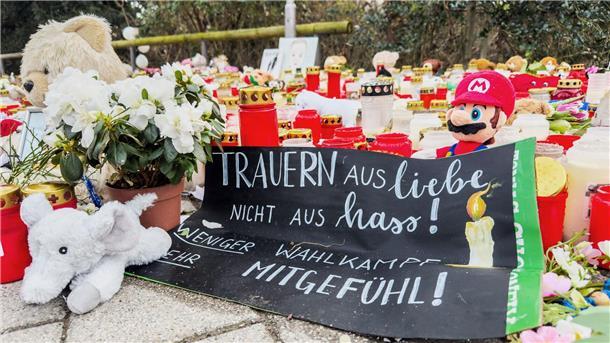 Angreifer von Aschaffenburg soll dauerhaft in Psychiatrie Die Anteilnahme der Bürger war nach der Tat überwältigend. (Archivbild)