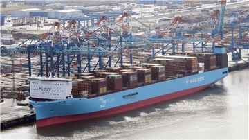 Die „Antonia Maersk“ ist wieder auf dem Weg nach Bremerhaven. Erst vor einer Woche war der Neubau hier. 