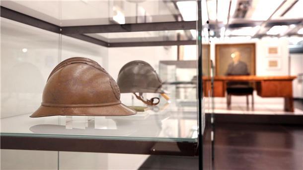 Große Schau zur Ruhr-Besetzung in Essen Die Ausstellung „Hände weg vom Ruhrgebiet! Die Ruhrbesetzung 1923-1925“ zeigt rund 200 Exponate zum Thema der französisch-belgischen Besatzung des Ruhrgebietes.