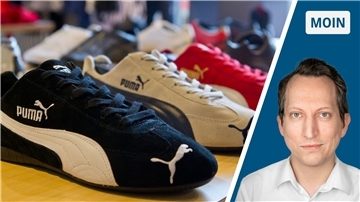 Links sind die Turnschuhe zu sehen und rechts ist der Kopf des Autors zu sehen. 