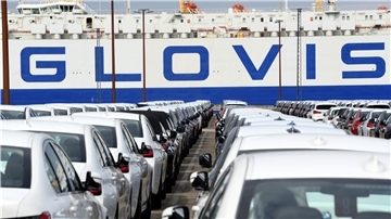 Die Autoreederei Hyundai-Glovis wird ihre Autotransporte zwischen Europa und Asien in Bremerhaven konzentrieren. Die Reederei und die BLG haben dazu ein Joint Venture gegründet. Das bedeutet mehr Umschlag am BLG-Autoterminal.