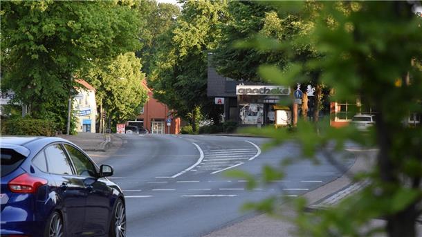 Die B 71 in Selsingen soll umfangreich saniert werden. In diesem Zuge stellt auch die Gemeinde ihre Vorstellungen vor, wie sie die umliegenden Bereiche verkehrstechnisch gestaltet sehen möchte.
