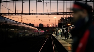 Die Bahngesellschaft SNCF geht davon aus, dass aufgrund des Streiks der Zugverkehr in ganz Frankreich „sehr stark gestört“ sein wird.