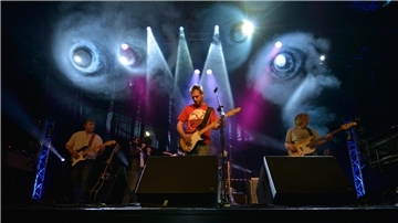 Die Band Floyd Unlimited bei einem Konzert.
