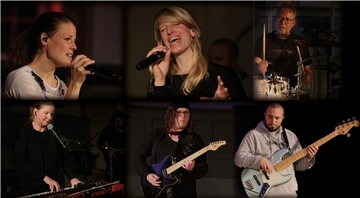 Die Band Water & Wine ist weit über die Region hinaus bekannt für ihre Klasse, mit der sie moderne Kirchenlieder spielt.