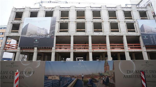 Steuerzahlerbund kritisiert HVV-Post, Einheitsparty und mehr Die Baustelle des zukünftigen „Haus der Bürgerschaft“ in der Hamburger Innenstadt.