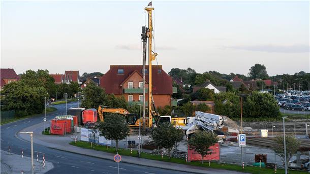 Die Baustelle in Norden-Norddeich, an der ein neues Gebäude für die Forschungsstelle Küste entstehen soll.