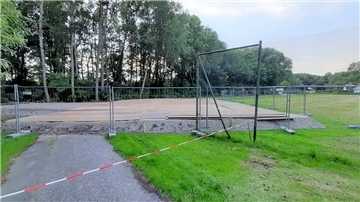 Die Baustraße und das Baufeld sind bereits angelegt. Der knapp 40 Meter hohe Sendemast soll in der Woche ab dem 5. September aufgestellt werden.